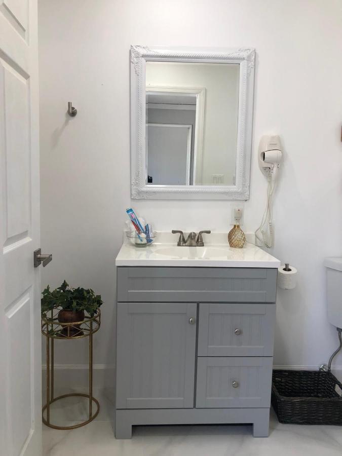 Comfy And Spacious Suite With Free Parking Miami Bagian luar foto